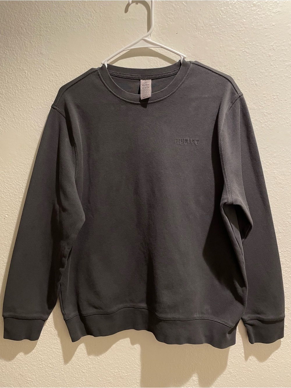 Hurley Men's Crewneck Sweatshirt in Charcoal
